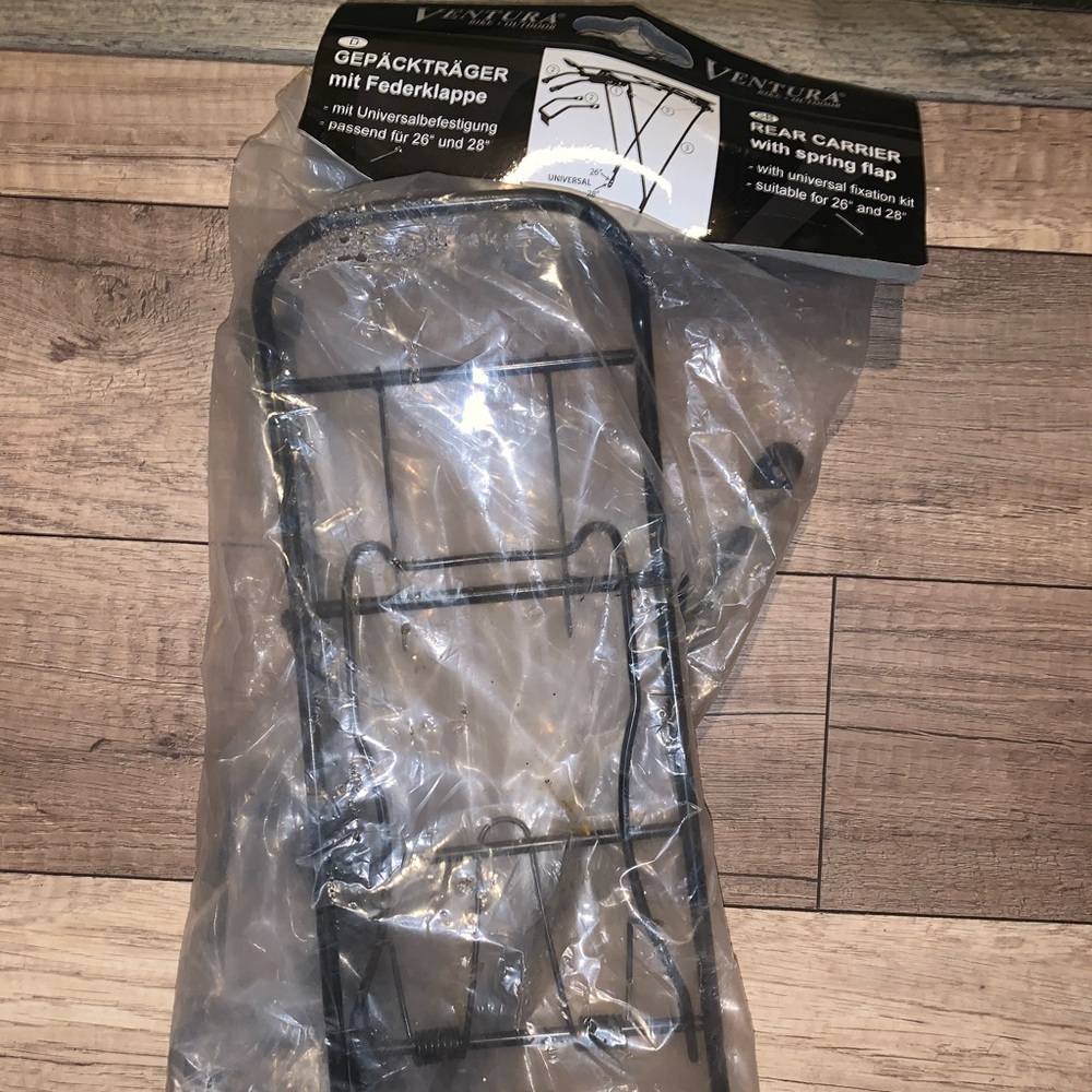 New Ventura rear bike carrier with spring flap